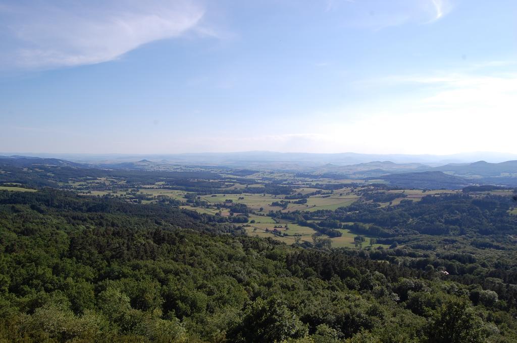 Gite De Charme Auvergne Cab'âne Brousse Extérieur photo