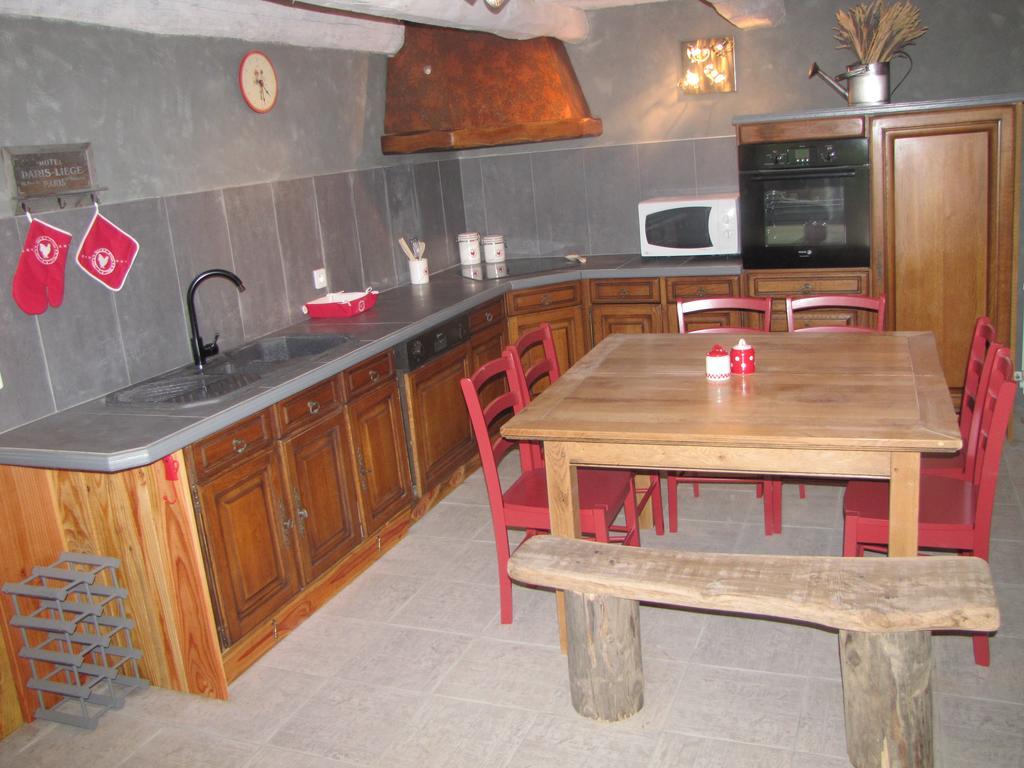 Gite De Charme Auvergne Cab'âne Brousse Extérieur photo